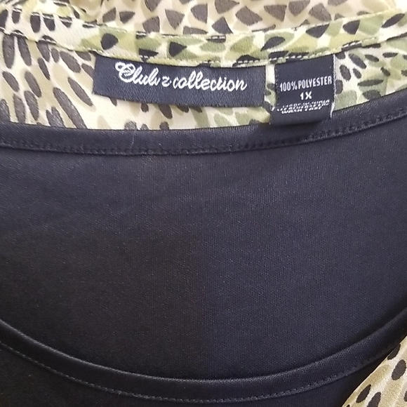 Green and Black Women's Blouse with inside Tank plus size - Picture 3 of 5